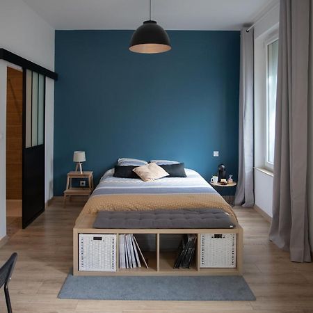 Apartamento Chambre Au Coeur De Loudun Exterior foto