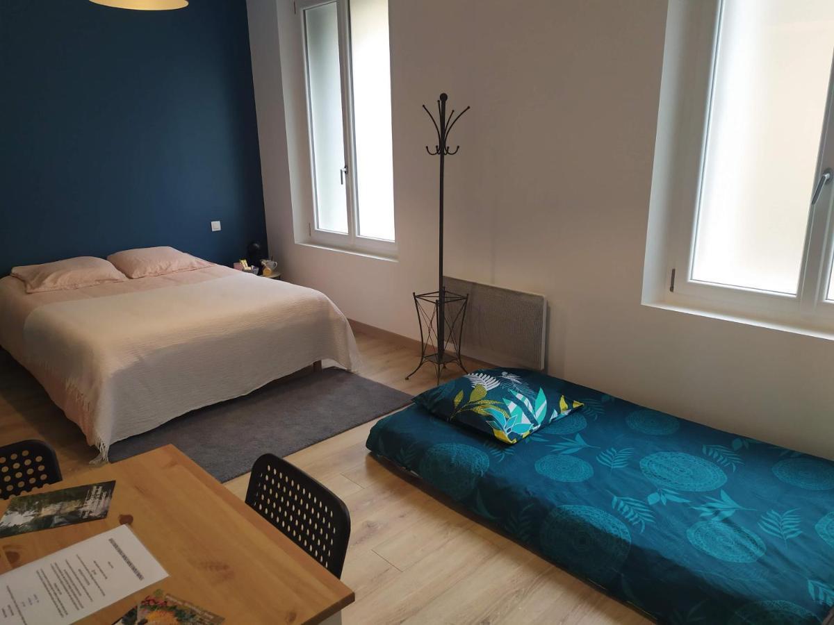 Apartamento Chambre Au Coeur De Loudun Exterior foto