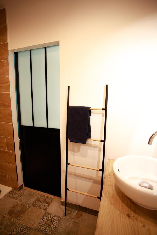 Apartamento Chambre Au Coeur De Loudun Exterior foto