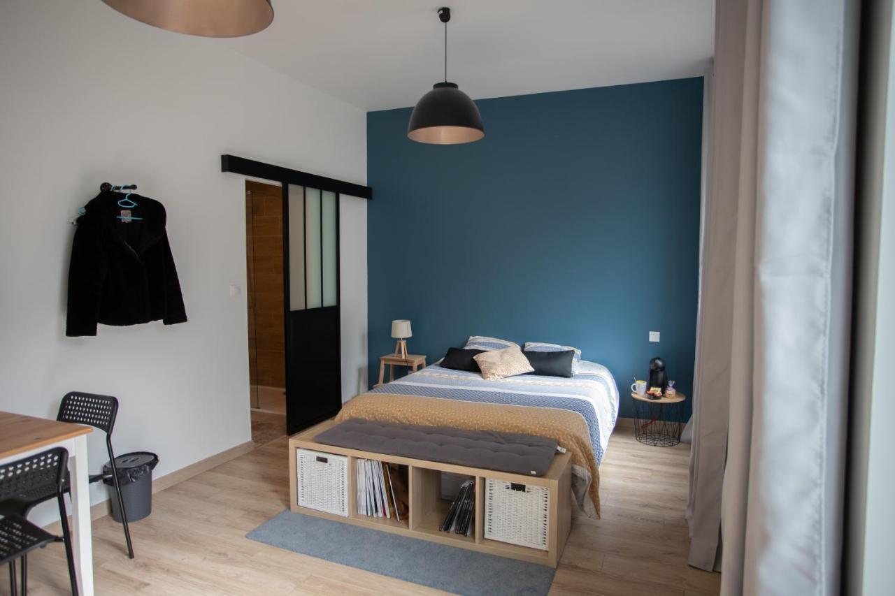 Apartamento Chambre Au Coeur De Loudun Exterior foto
